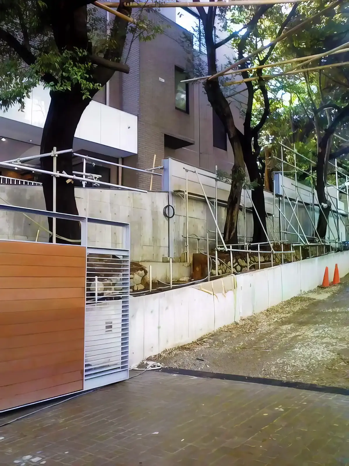 大使公邸の全面改修でウルトラテクトWRを利用